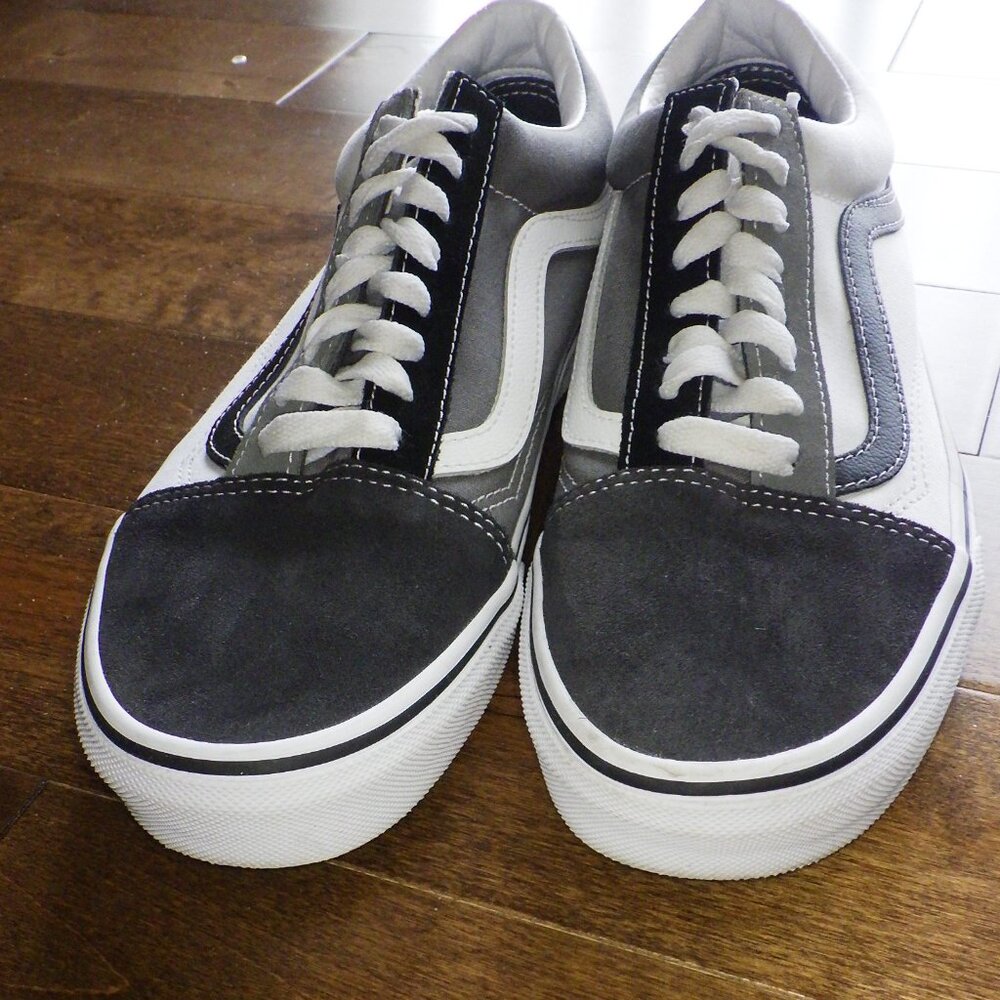 Vans Men’s Size 7 Old Skool Grey Suede Leather Skate Shoes Sneakers Low Top